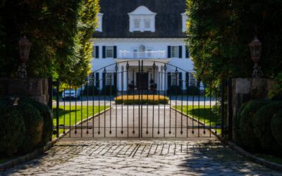 Julie Grace Burke Knows – The Greenwich Advantage: Optionality as a Lifestyle Strategy